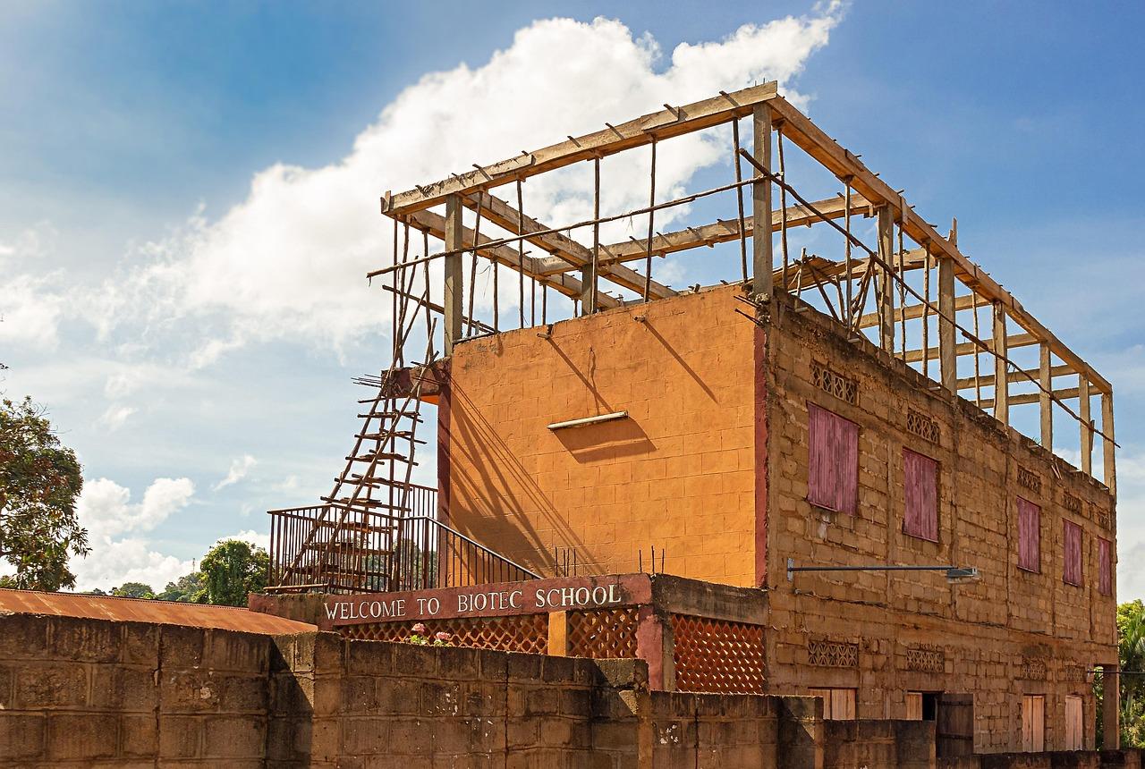 🏗️ Pourquoi les infrastructures locales sont la clé du développement durable en Afrique